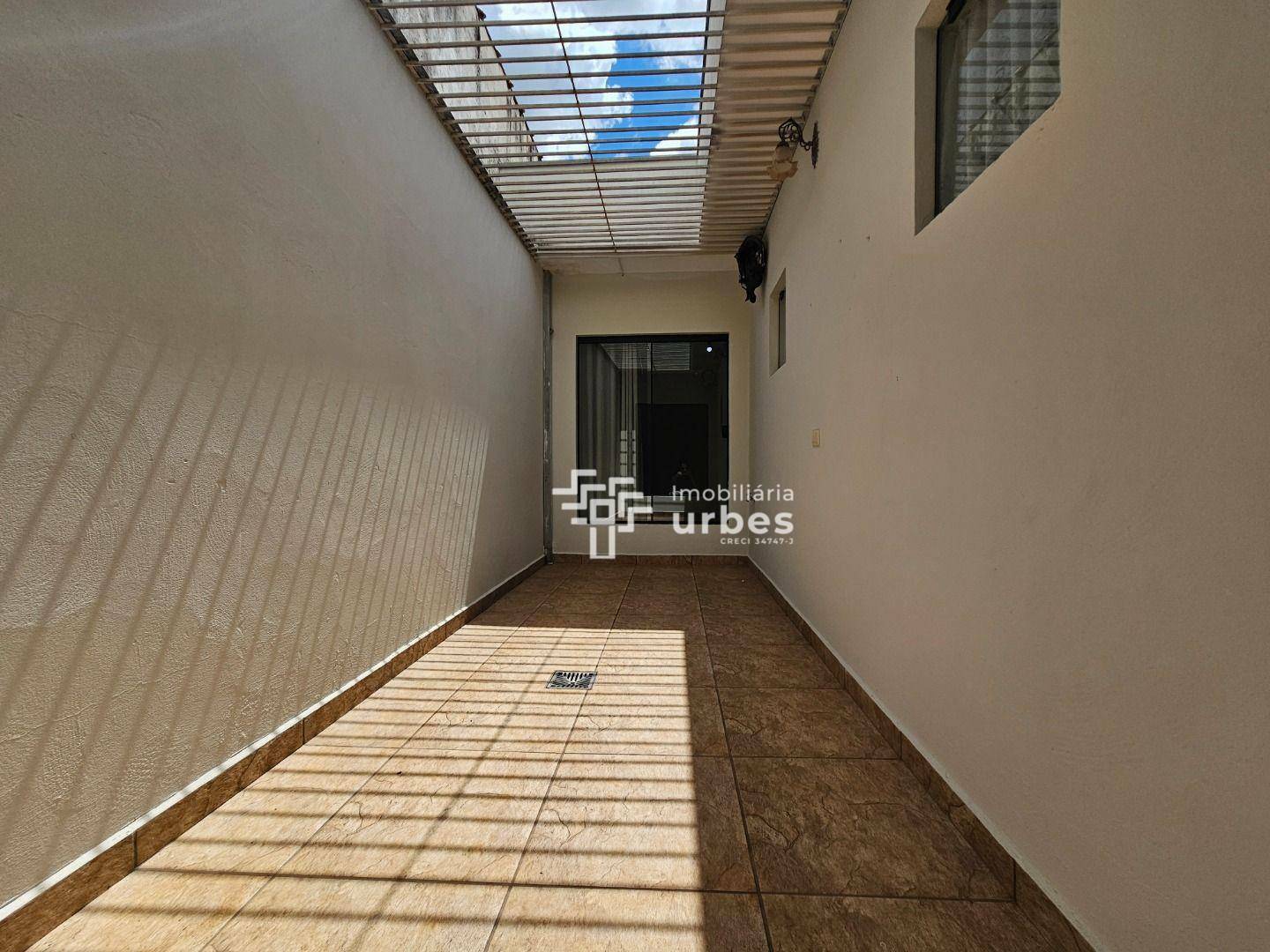 Casa à venda com 2 quartos, 123m² - Foto 14