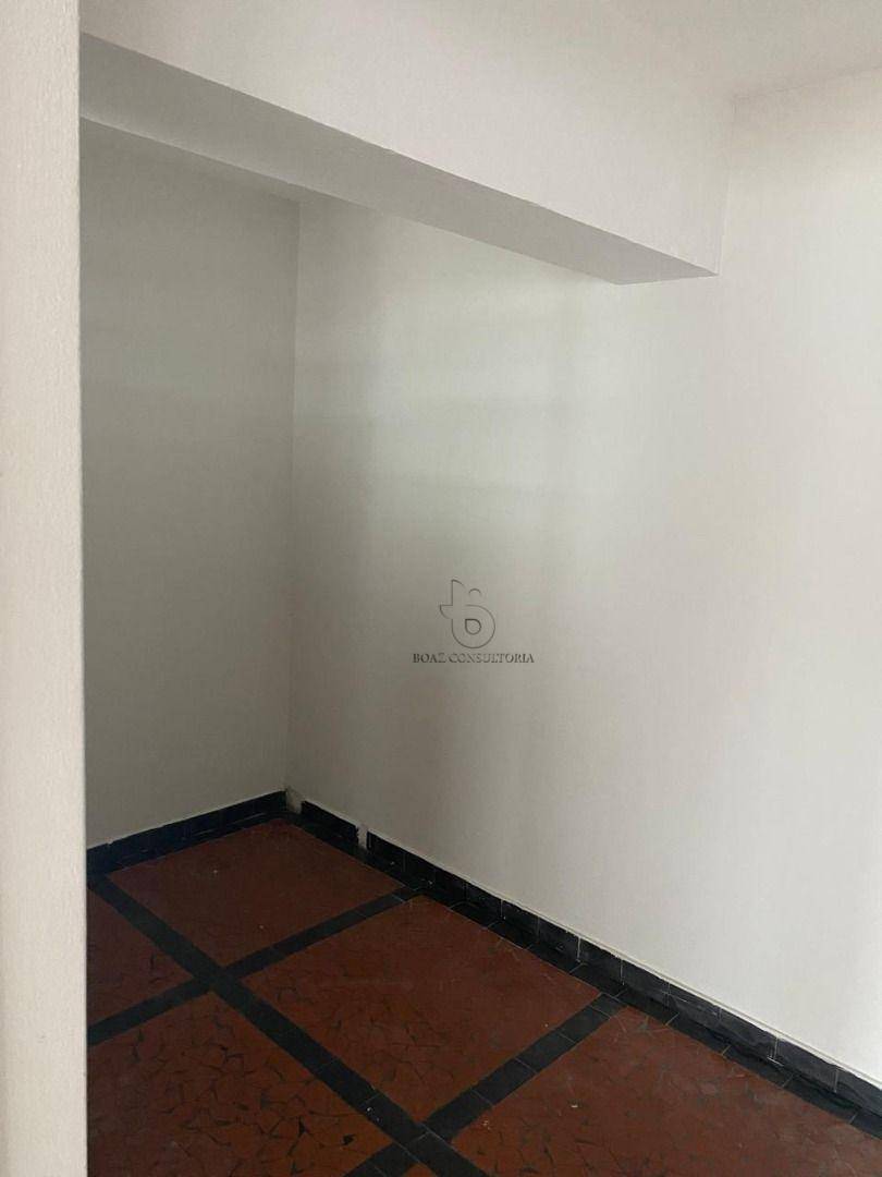 Casa para alugar com 3 quartos, 333m² - Foto 13