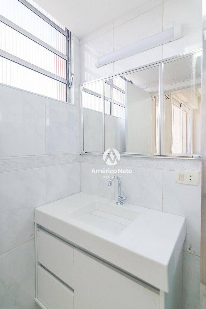 Apartamento para alugar com 4 quartos, 140m² - Foto 40