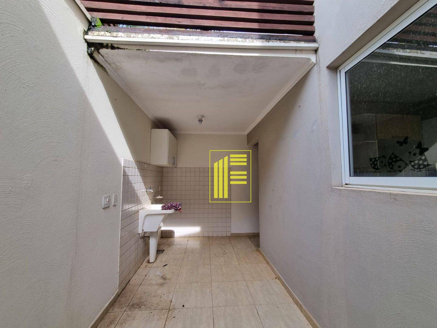 Casa de Condomínio para alugar com 3 quartos, 234m² - Foto 20