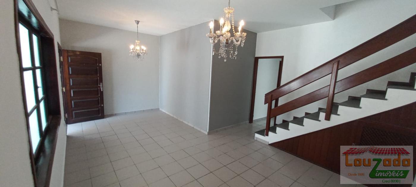 Sobrado à venda com 3 quartos, 260m² - Foto 2