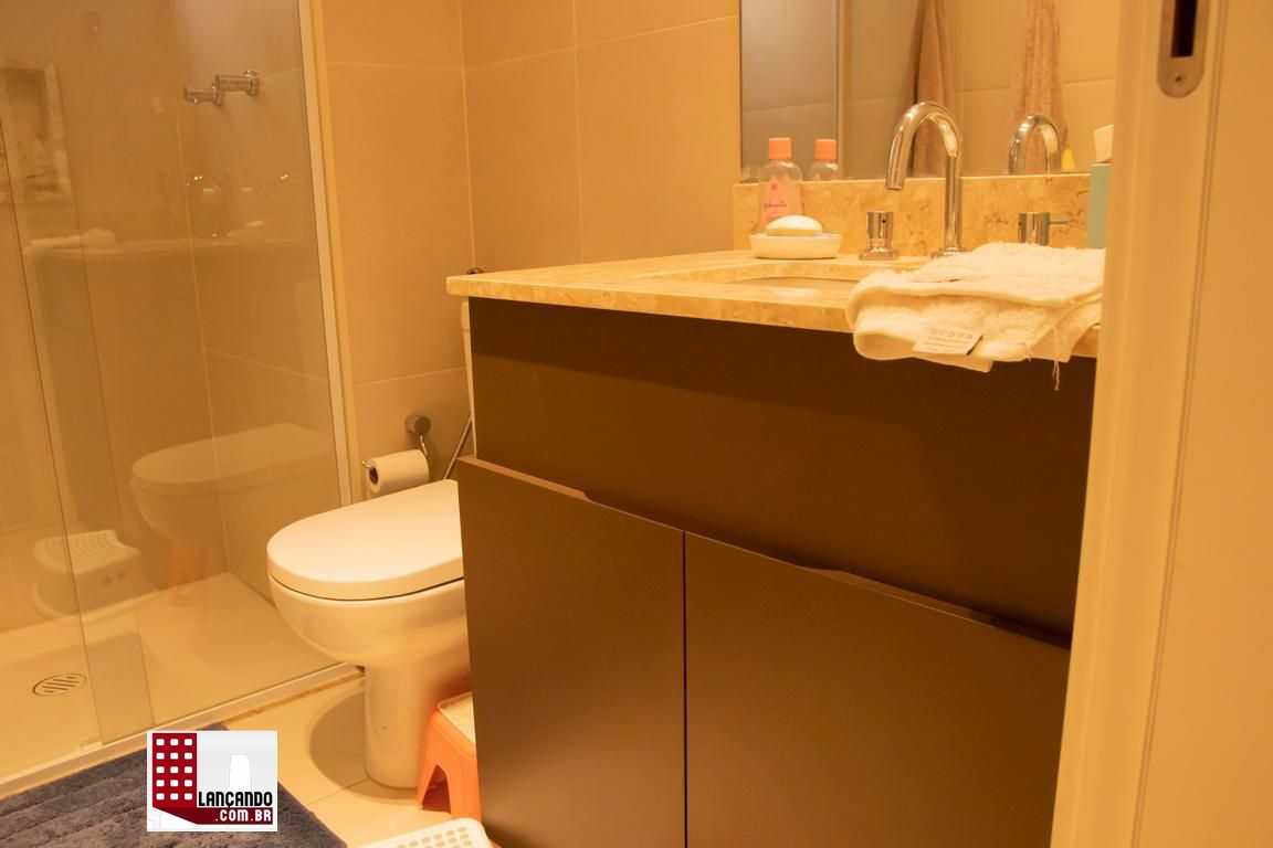 Apartamento à venda com 3 quartos, 176m² - Foto 2