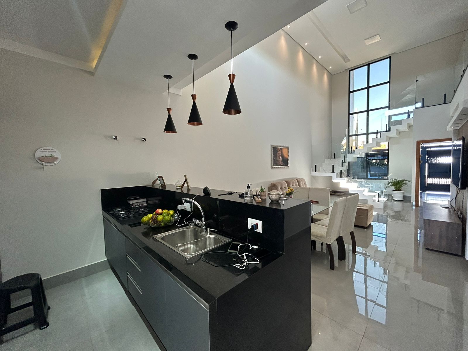 Casa à venda com 4 quartos, 220m² - Foto 5