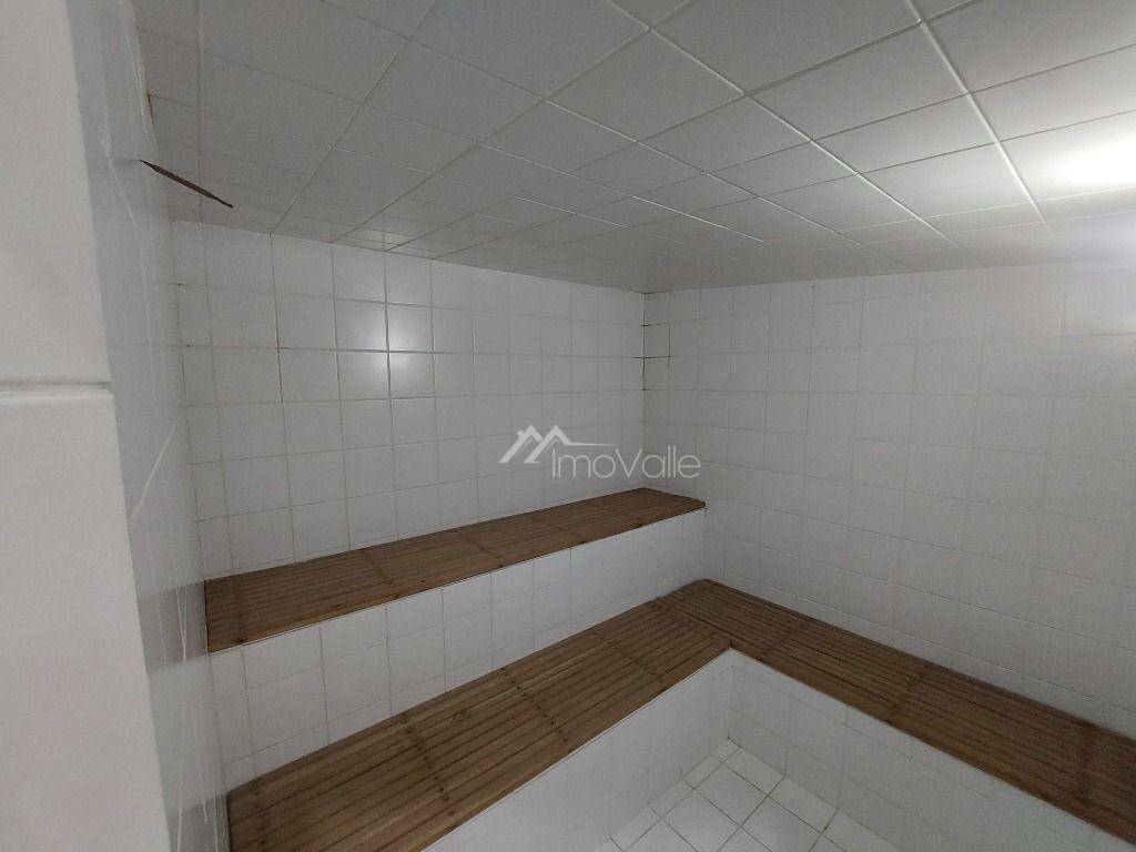 Casa de Condomínio para alugar com 3 quartos, 500m² - Foto 16