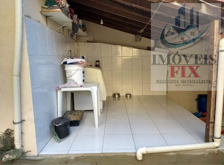 Casa à venda com 3 quartos, 250m² - Foto 15