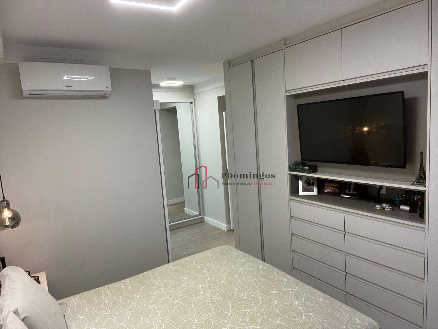 Apartamento para alugar com 3 quartos, 139m² - Foto 11