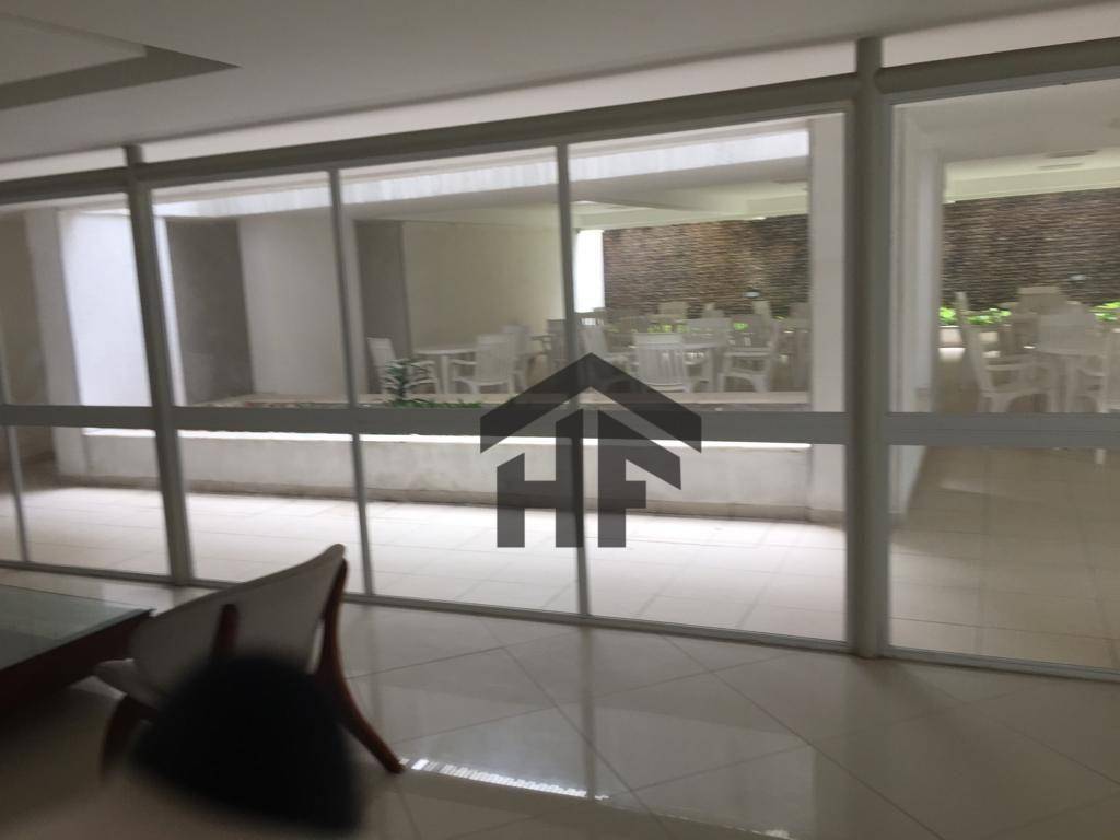 Apartamento à venda com 3 quartos, 123m² - Foto 3