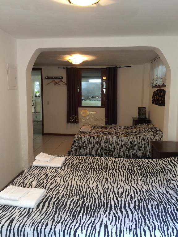 Casa à venda com 5 quartos, 271m² - Foto 24
