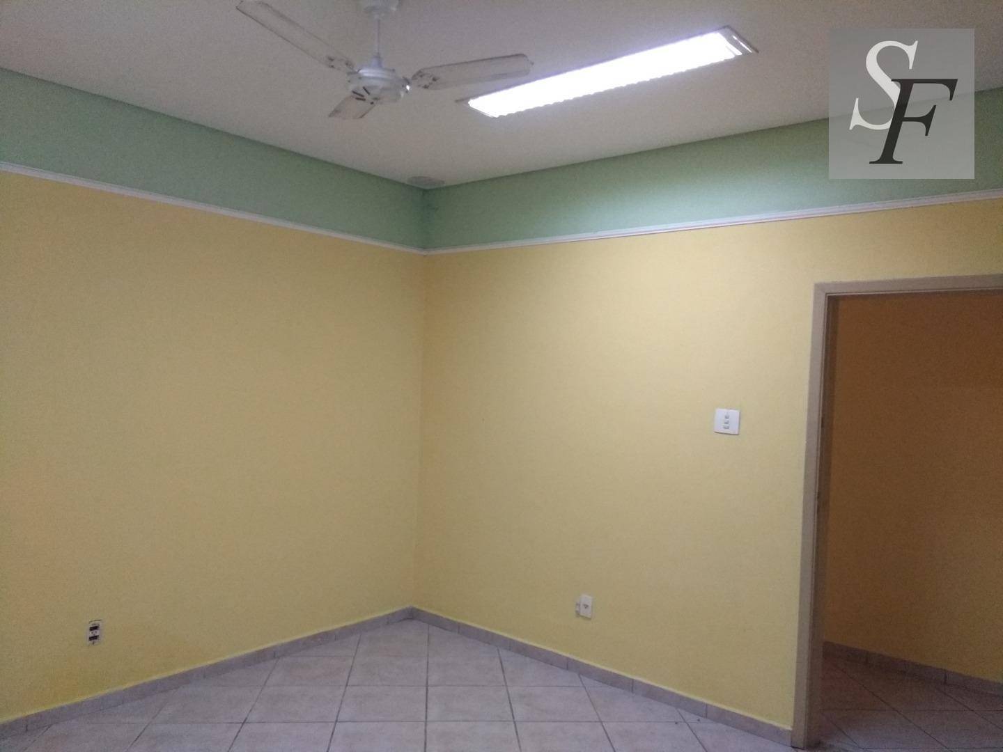 Casa à venda com 3 quartos, 207m² - Foto 7