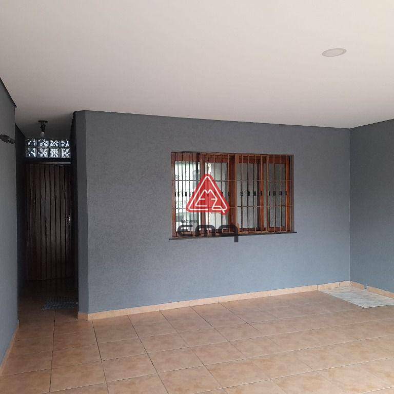 Sobrado à venda com 3 quartos, 145m² - Foto 1