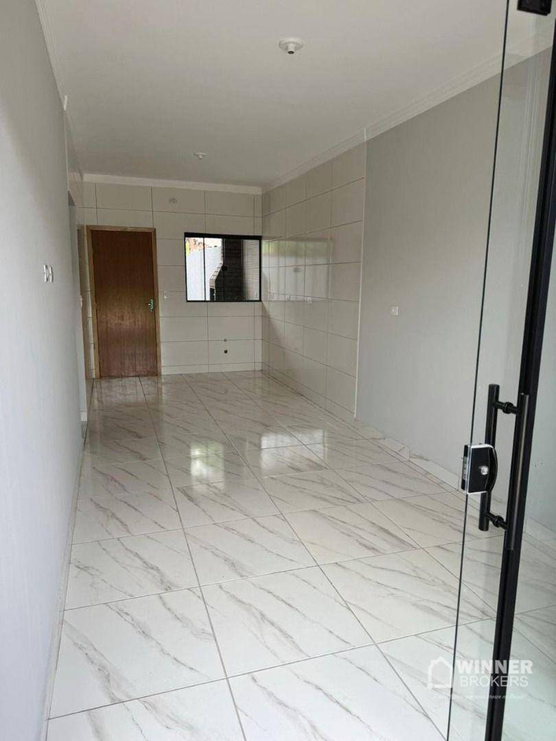 Casa à venda com 2 quartos, 65m² - Foto 2