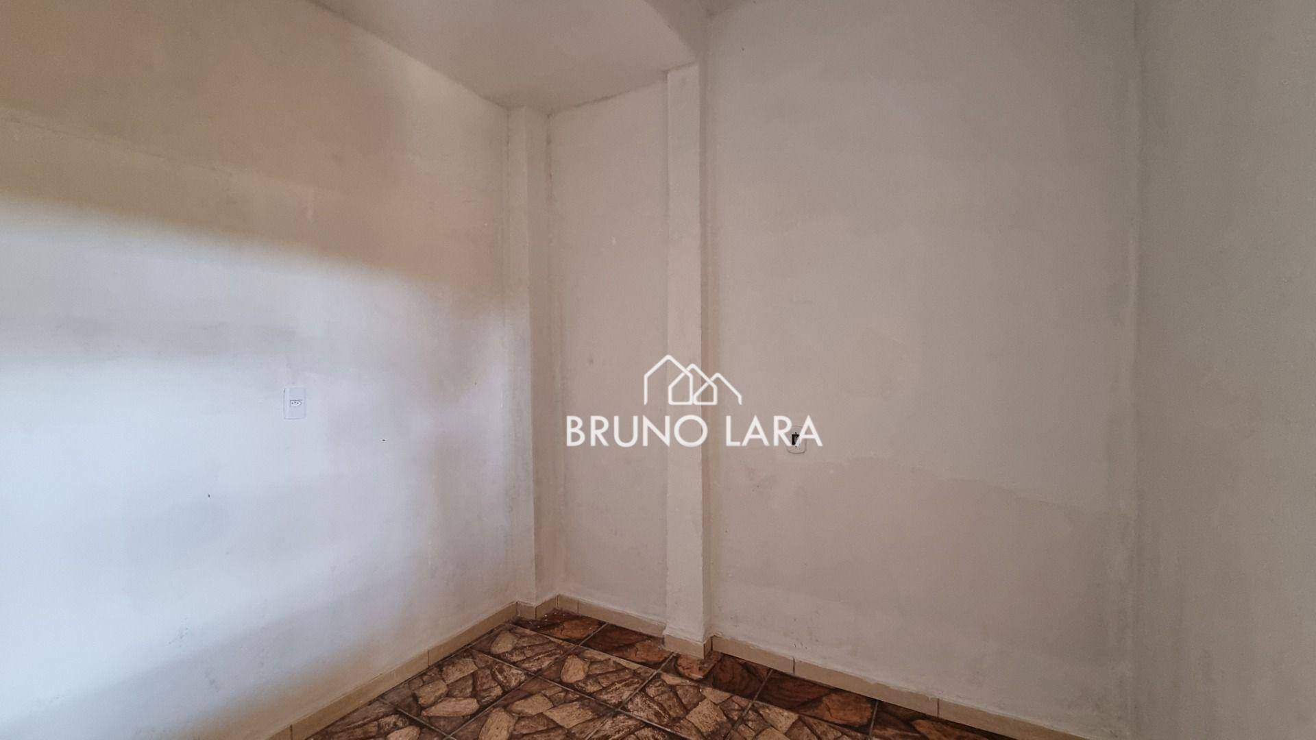 Casa, 6 quartos, 135 m² - Foto 3