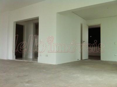 Apartamento à venda com 4 quartos, 228m² - Foto 2