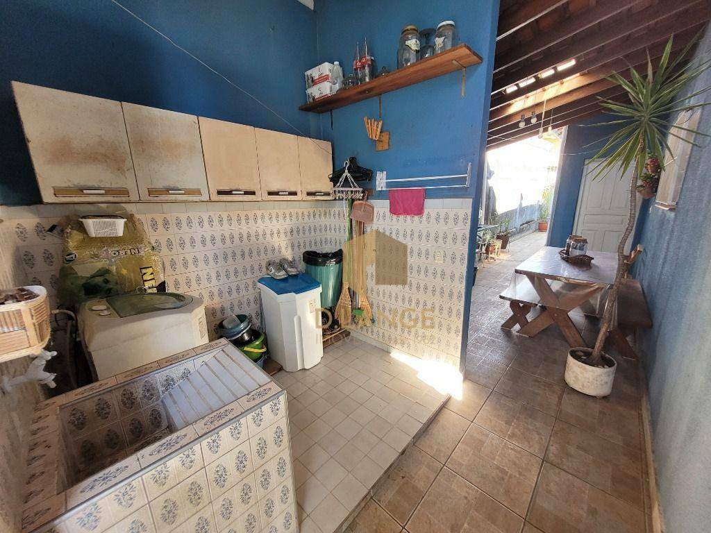 Casa à venda com 4 quartos, 174m² - Foto 44