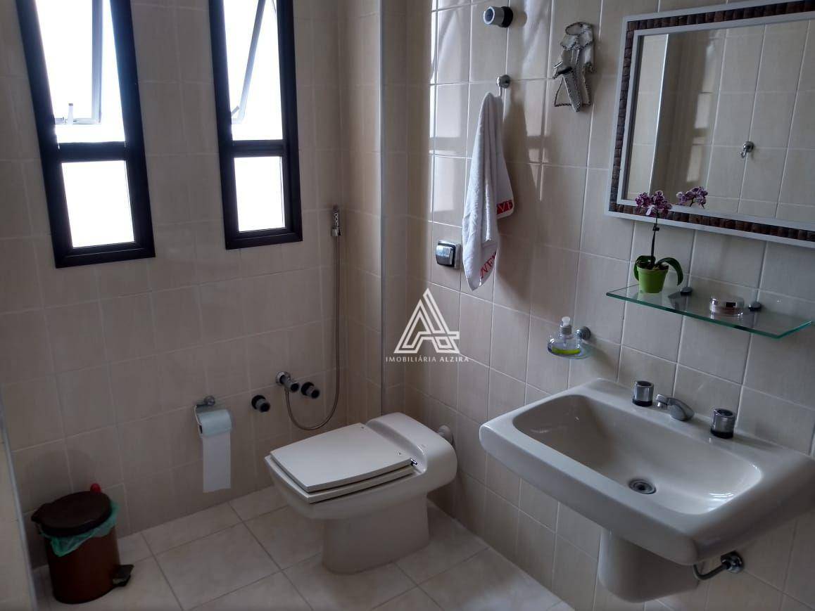 Apartamento à venda com 3 quartos, 140m² - Foto 10