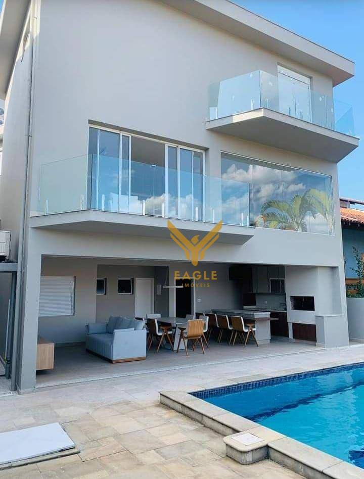 Casa à venda com 4 quartos, 380m² - Foto 1