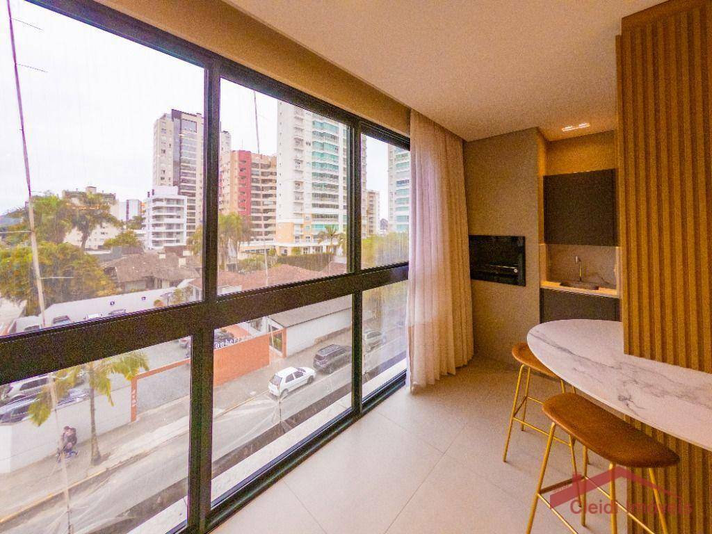 Apartamento à venda com 3 quartos, 116m² - Foto 13