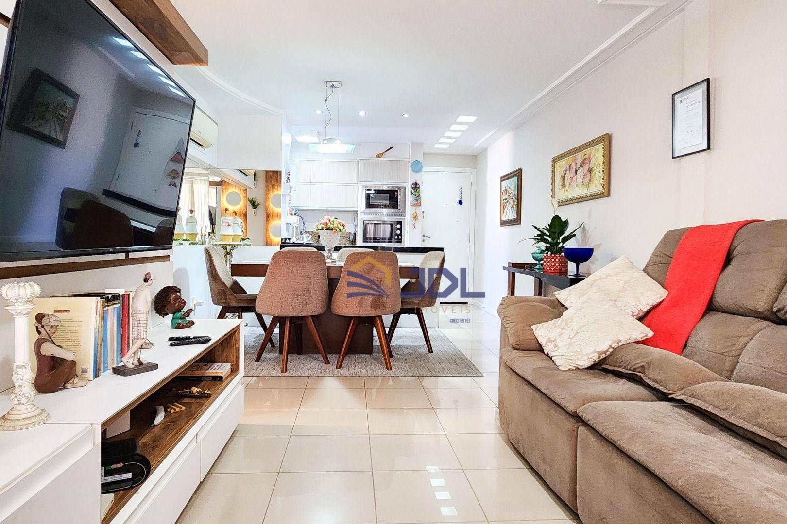 Apartamento à venda com 3 quartos, 127m² - Foto 1