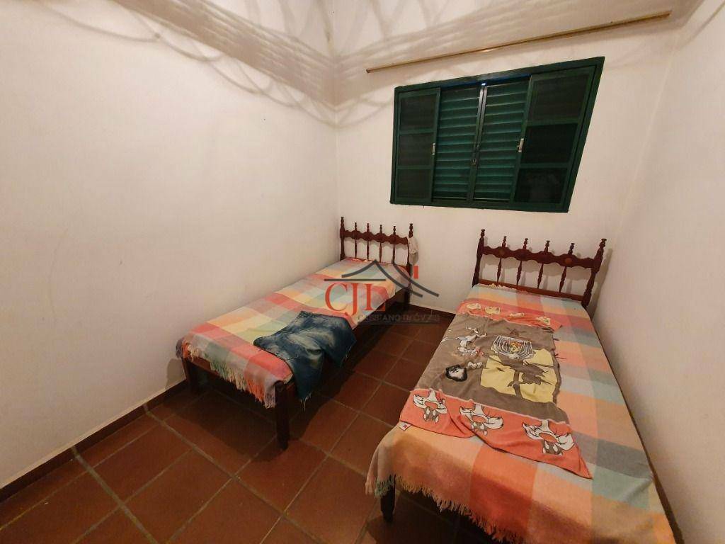 Sítio à venda com 3 quartos, 200m² - Foto 12