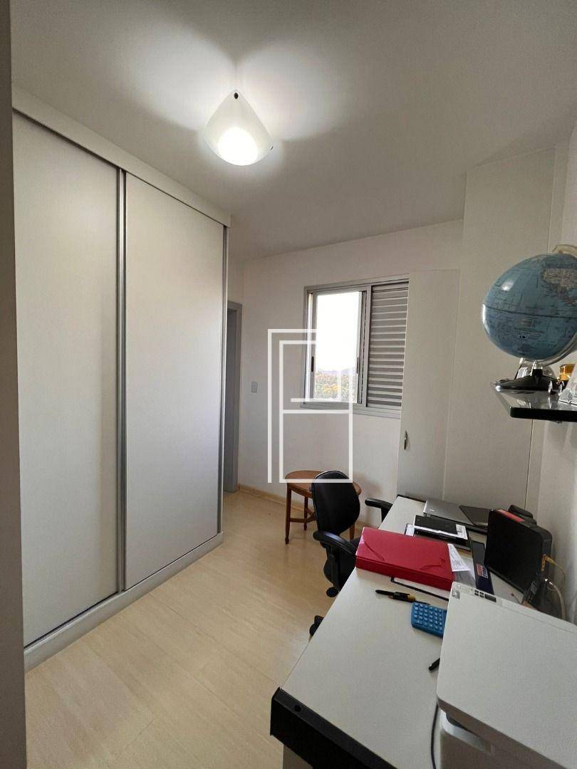 Apartamento para alugar com 4 quartos, 118m² - Foto 12