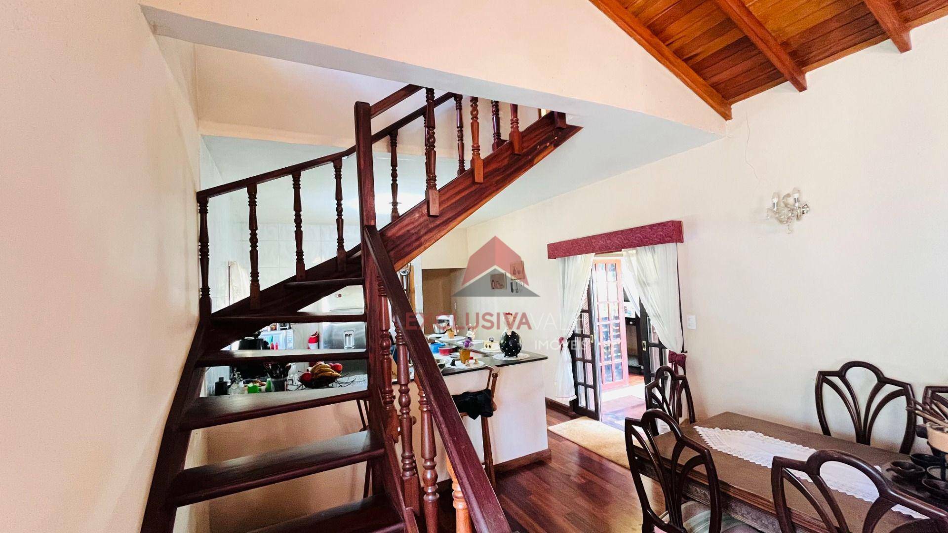 Casa de Condomínio à venda com 3 quartos, 241m² - Foto 8