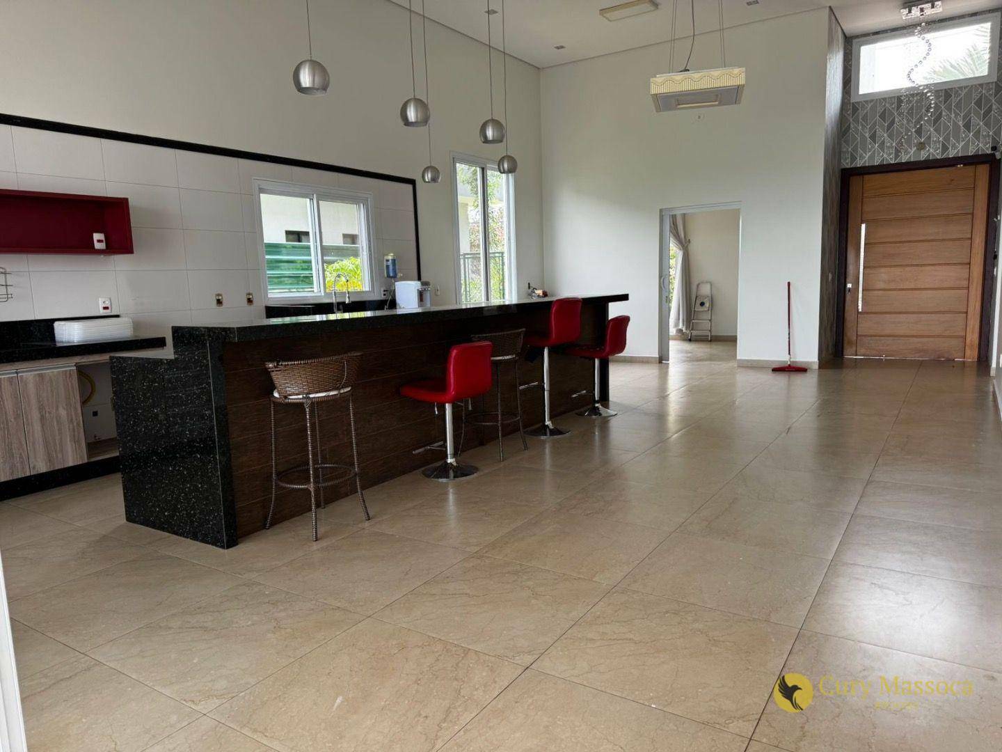 Casa de Condomínio para alugar com 4 quartos, 290m² - Foto 4