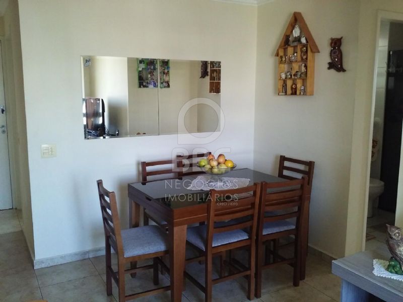 Apartamento à venda com 2 quartos, 63m² - Foto 1