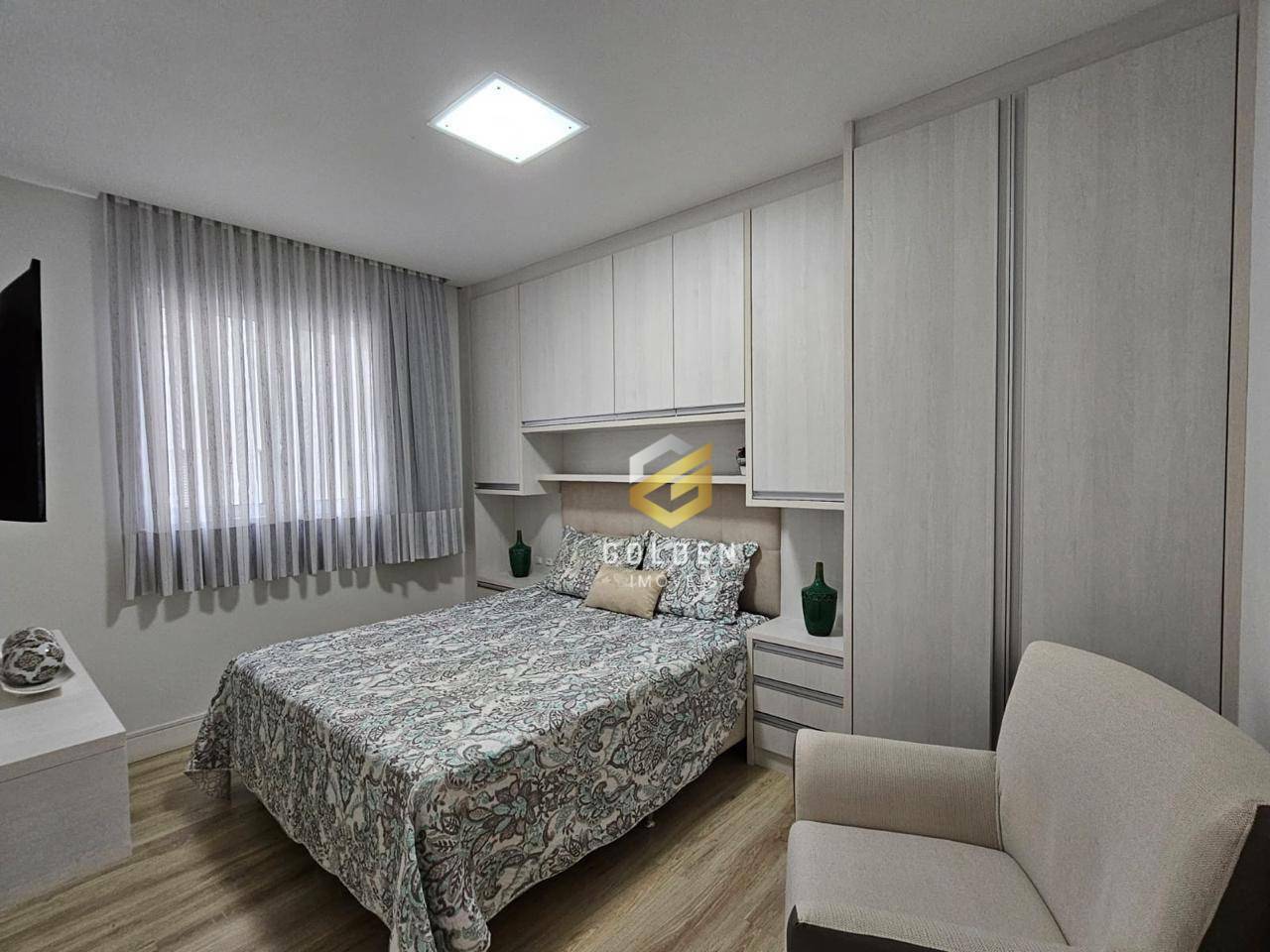 Apartamento à venda com 3 quartos, 121m² - Foto 14