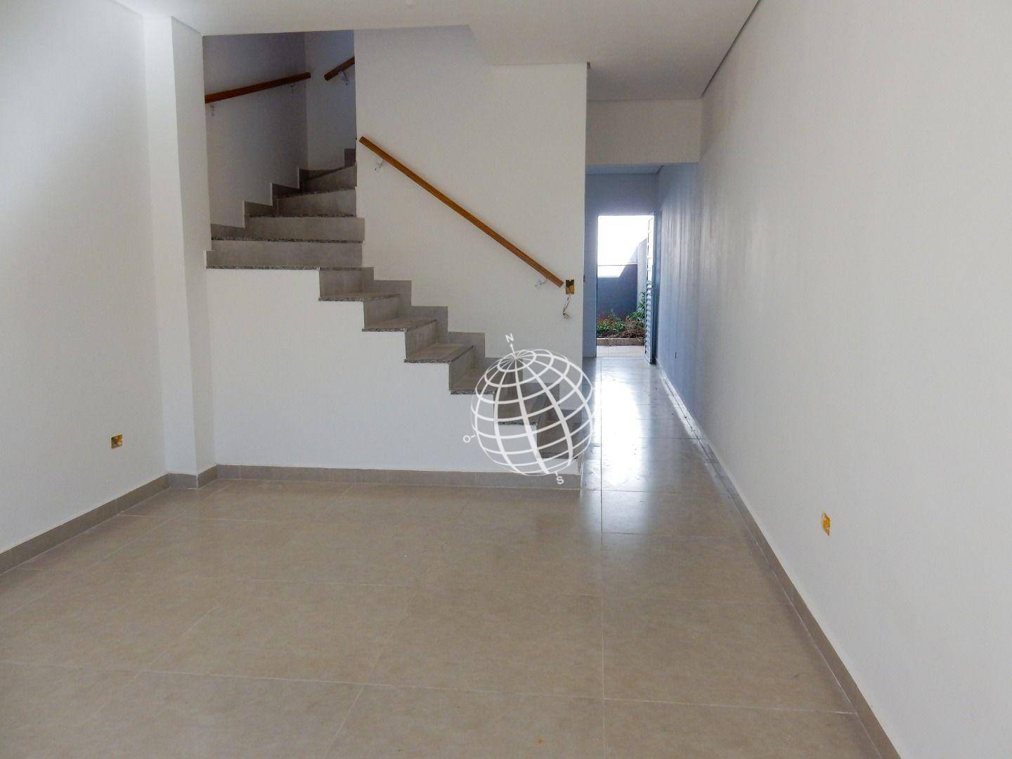 Casa à venda com 2 quartos, 67m² - Foto 5