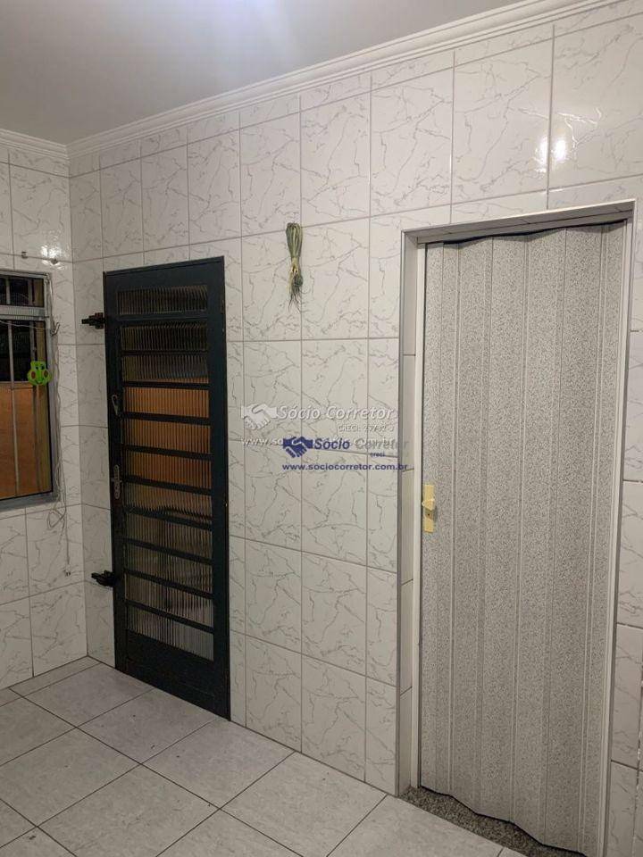 Sobrado à venda com 3 quartos, 200m² - Foto 9