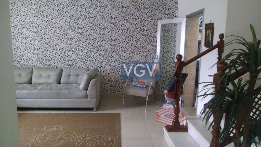 Casa à venda com 3 quartos, 500m² - Foto 7