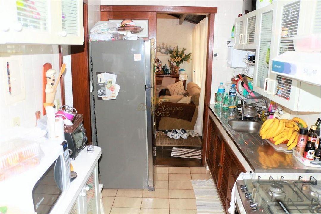 Casa de Condomínio à venda com 5 quartos, 130m² - Foto 24