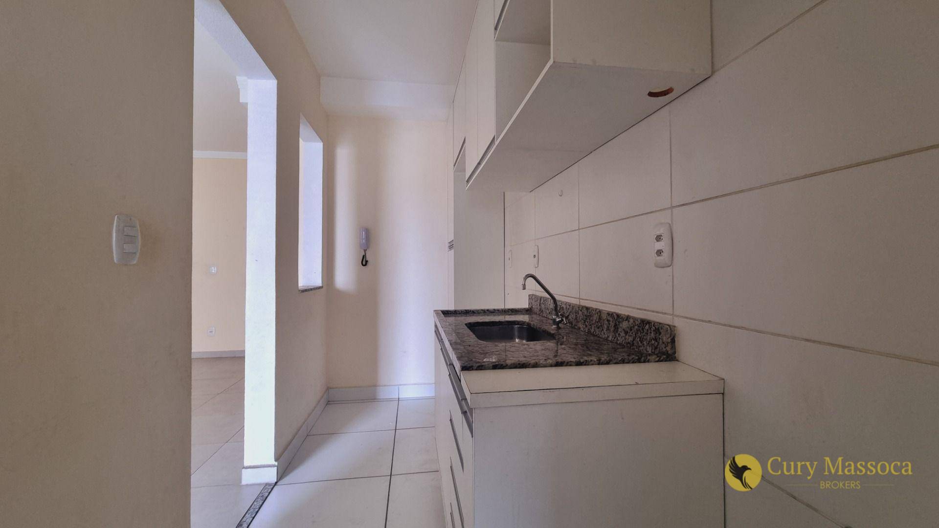 Apartamento para alugar com 2 quartos, 75m² - Foto 8