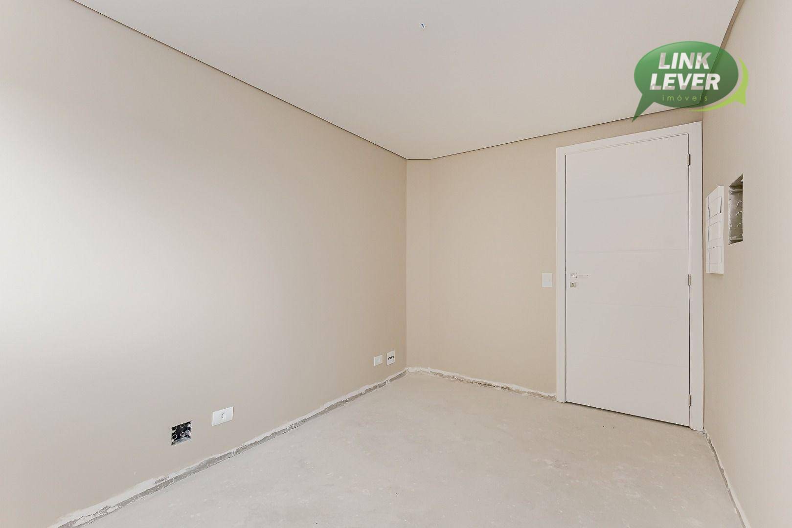 Sobrado à venda com 4 quartos, 258m² - Foto 17