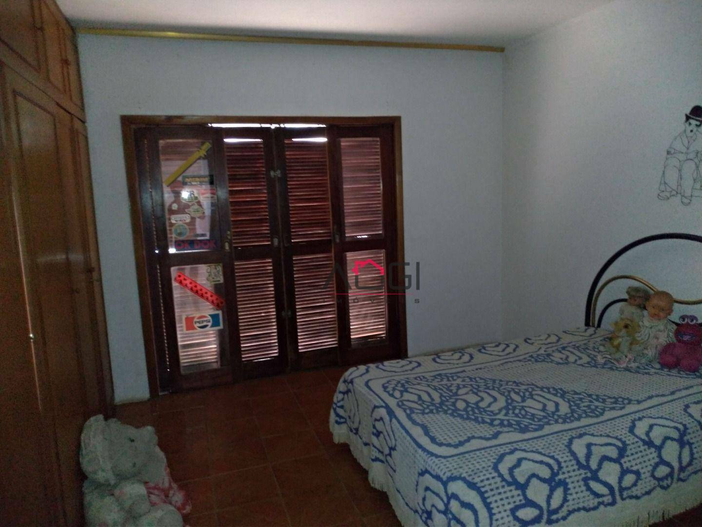 Casa à venda com 3 quartos, 440m² - Foto 26