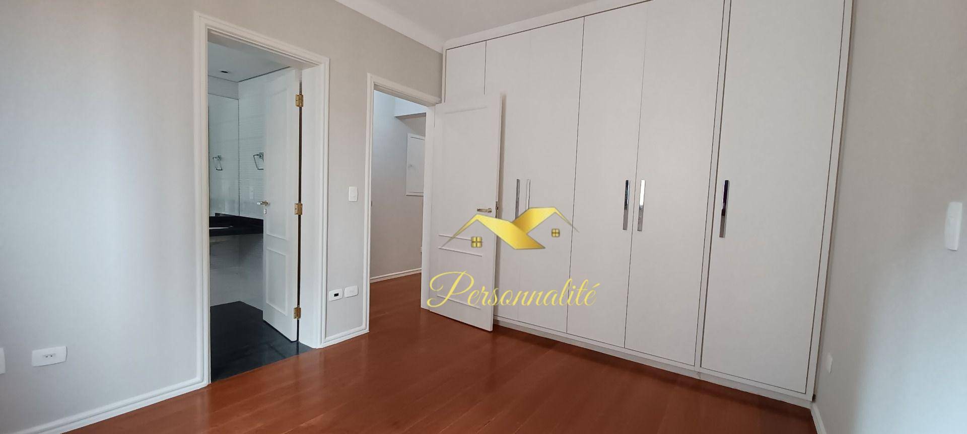 Apartamento à venda com 4 quartos, 250m² - Foto 17