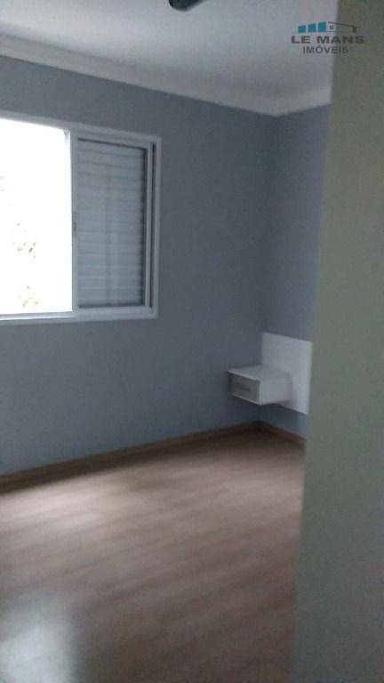 Apartamento à venda com 2 quartos, 54m² - Foto 18