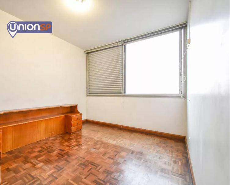 Apartamento à venda com 3 quartos, 140m² - Foto 8