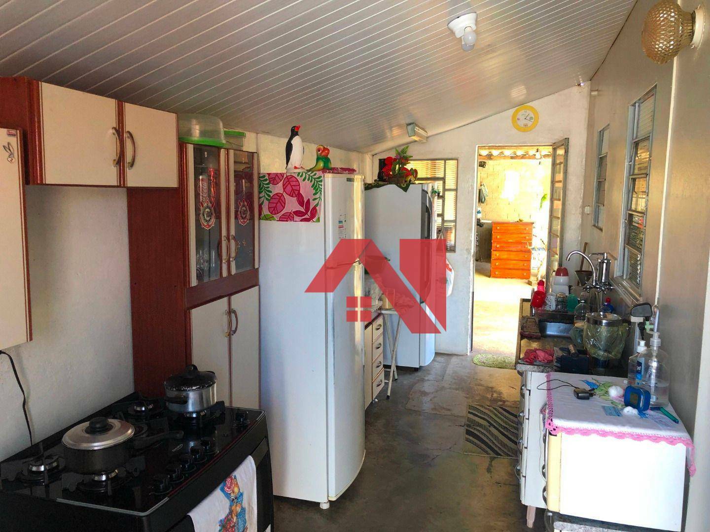 Casa à venda com 2 quartos, 85m² - Foto 1