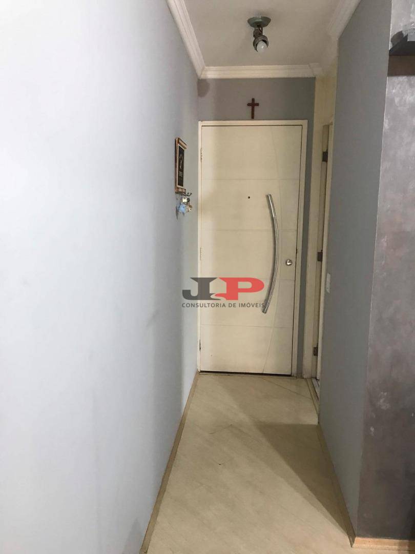 Apartamento à venda com 3 quartos, 64m² - Foto 4