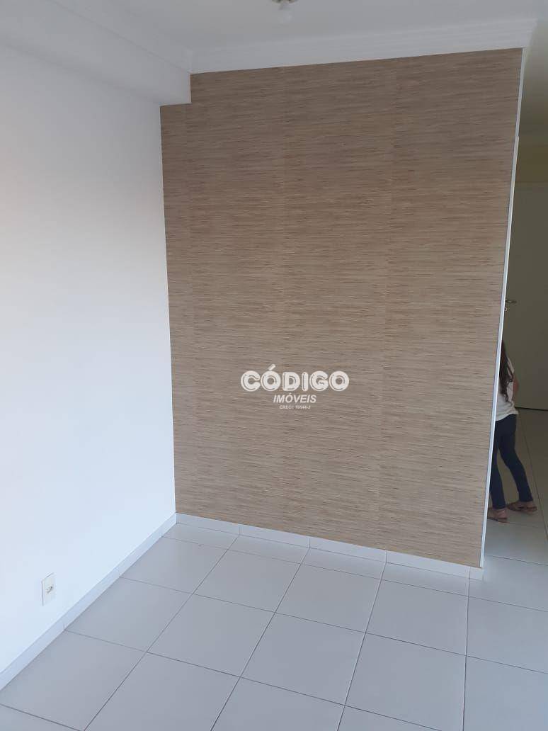 Apartamento à venda com 3 quartos, 56m² - Foto 3