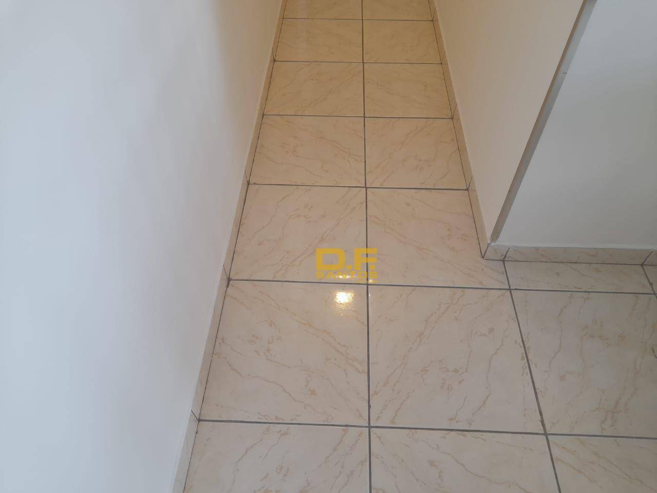 Apartamento à venda com 2 quartos, 70m² - Foto 4