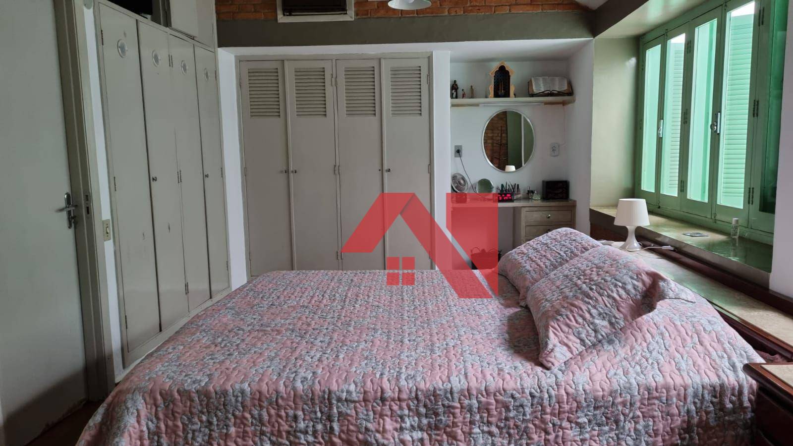 Casa à venda com 3 quartos, 220m² - Foto 15