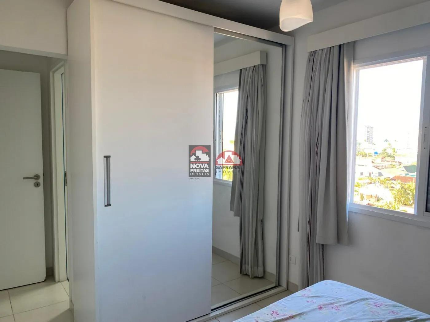 Apartamento à venda com 2 quartos, 70m² - Foto 10