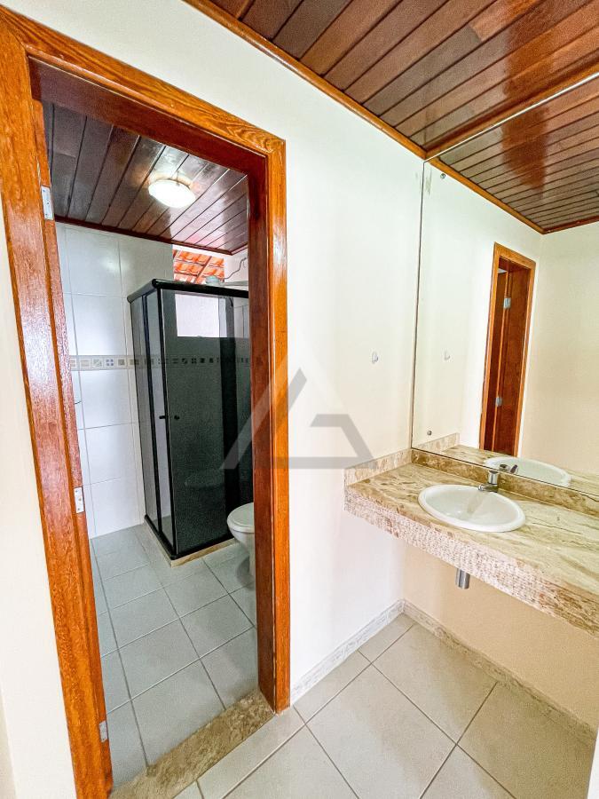 Casa à venda com 4 quartos, 182m² - Foto 9