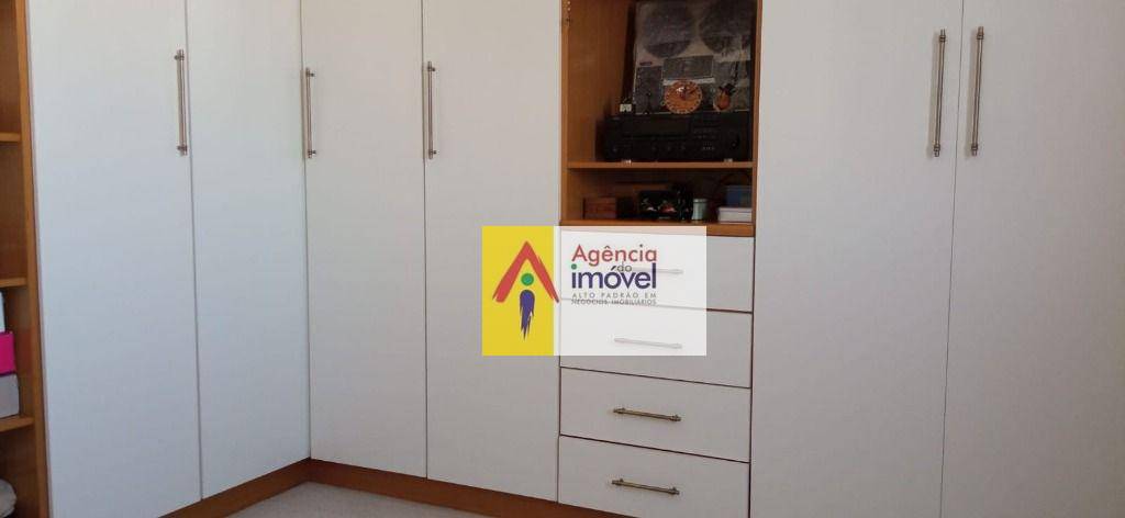 Apartamento à venda com 3 quartos, 170m² - Foto 30