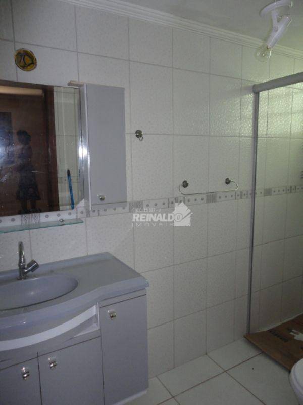 Casa de Condomínio para alugar com 3 quartos, 250m² - Foto 18