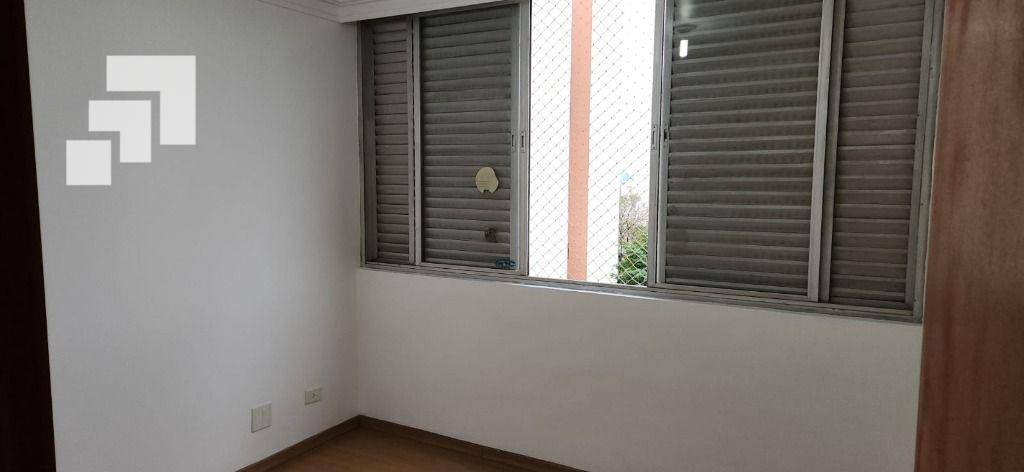 Apartamento à venda com 3 quartos, 94m² - Foto 8