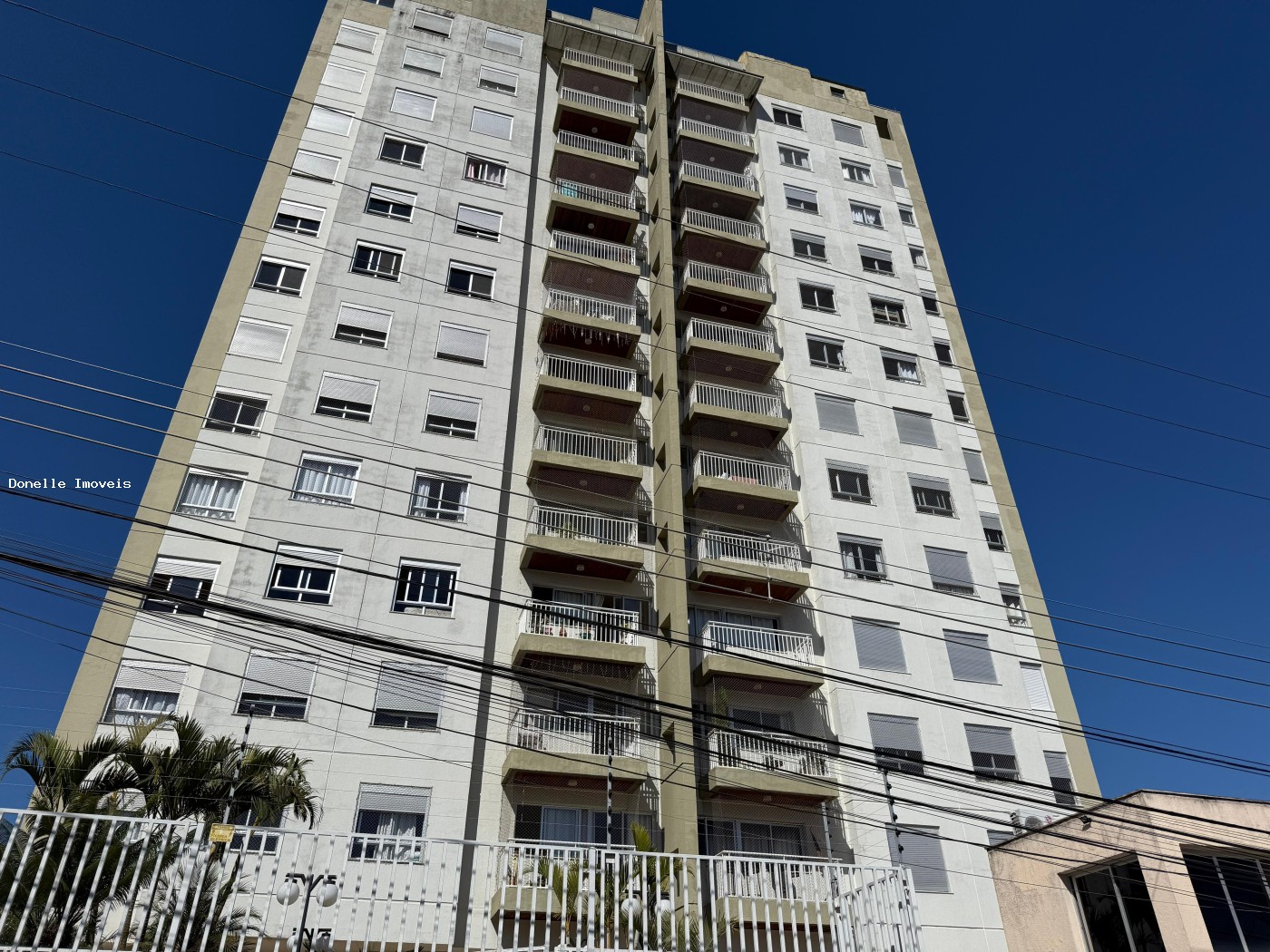 Apartamento para alugar com 3 quartos, 95m² - Foto 1