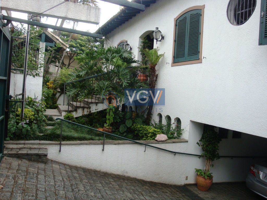 Casa à venda e aluguel com 5 quartos, 400m² - Foto 6